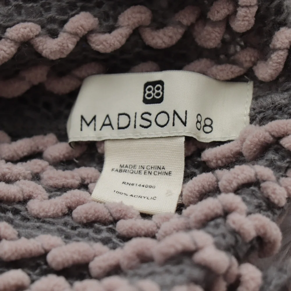 *Madison88 Women’s Pink & Gray Infinity Scarf